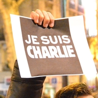 巴黎人上街挺查理週刊