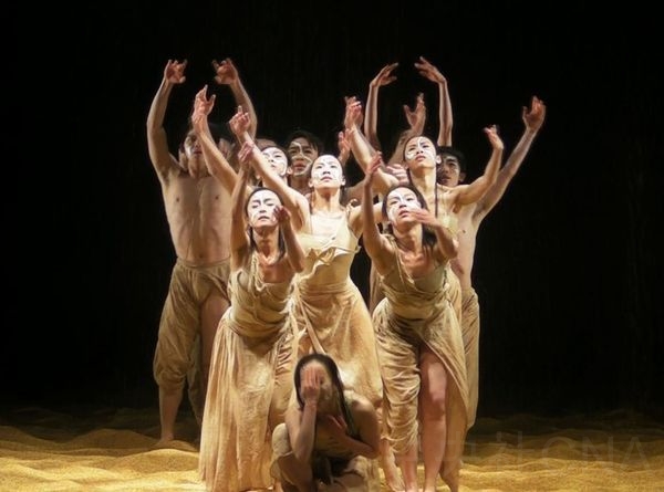 雲門舞集「流浪者之歌」4月1日在北京國家大劇院演出，這是17年來這齣名作第一次登上中國大陸的舞台，深深感動滿場觀眾。