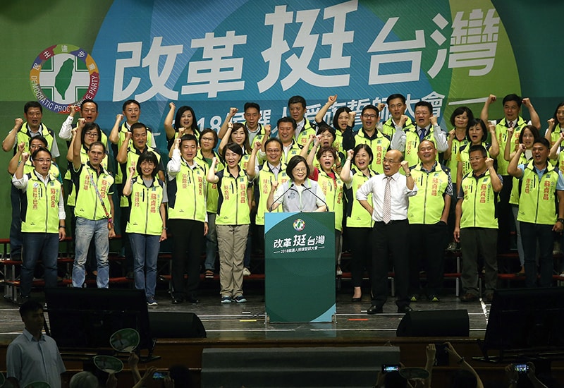 後太陽花時代,民進黨要保住縣市首長13席,難度極高。(郭日曉攝)