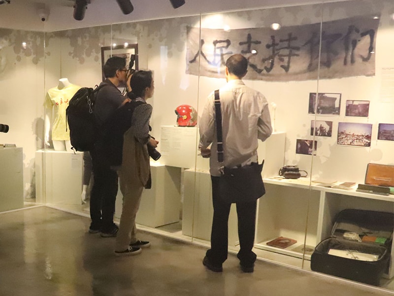 香港「六四紀念館」歷經3年選址和部署後,26日在九龍旺角重開,再次對外展示六四事件相關資料。中央社記者張謙香港攝 108年4月26日