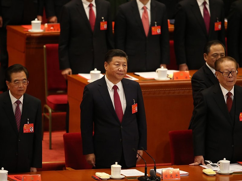 「六四」事件逝去30年,中共歷經了江澤民(右)、胡錦濤(左)、習近平(中)3任總書記。(中中央社檔案照片)